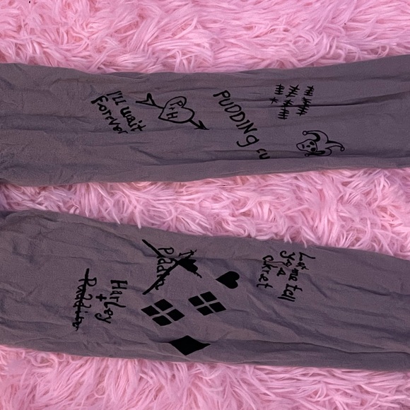 Harley Quinn Birds of Prey Costume - Picture 9 of 9